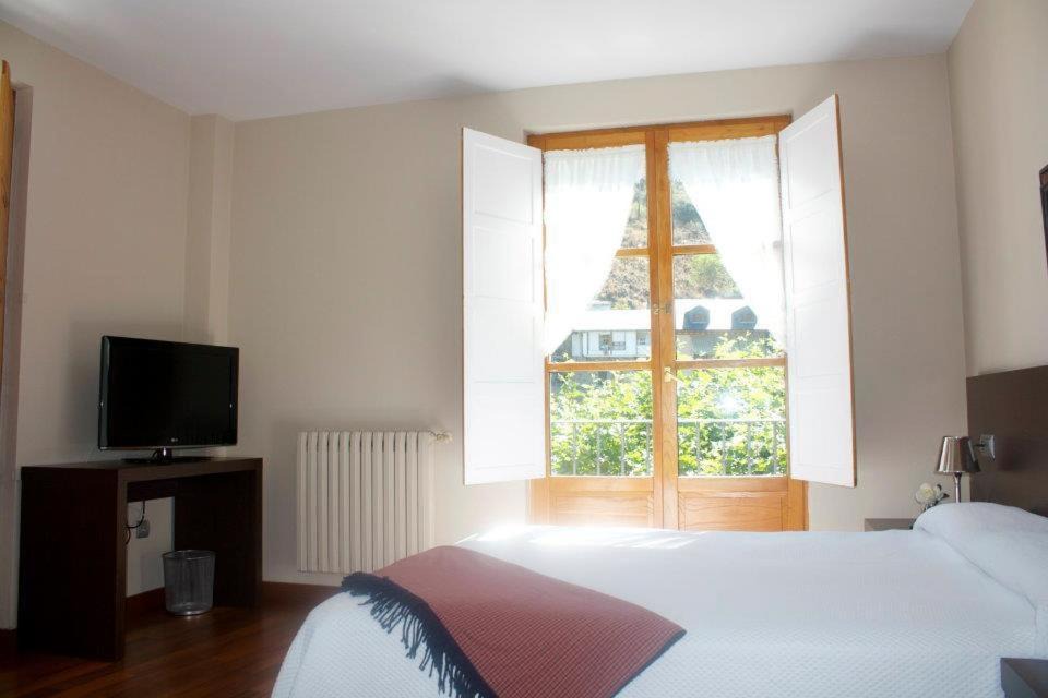 Photo of Bedroom in Molinaseca