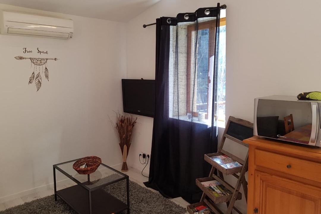 Photo of Livingroom in Meynes