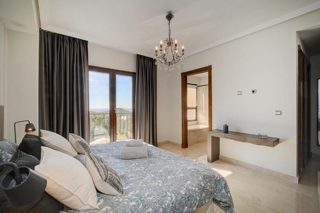 Photo of Bedroom in Benahavis