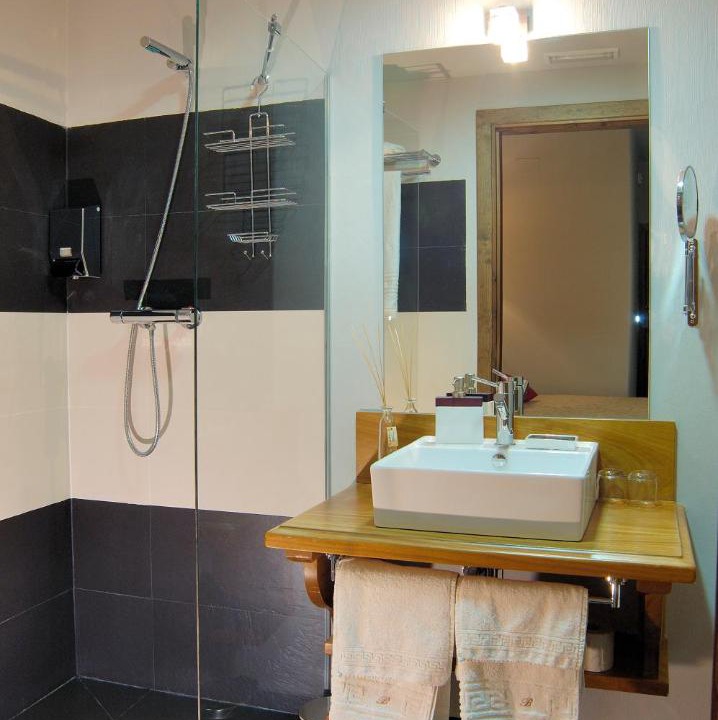 Photo of Bathroom in Oropesa