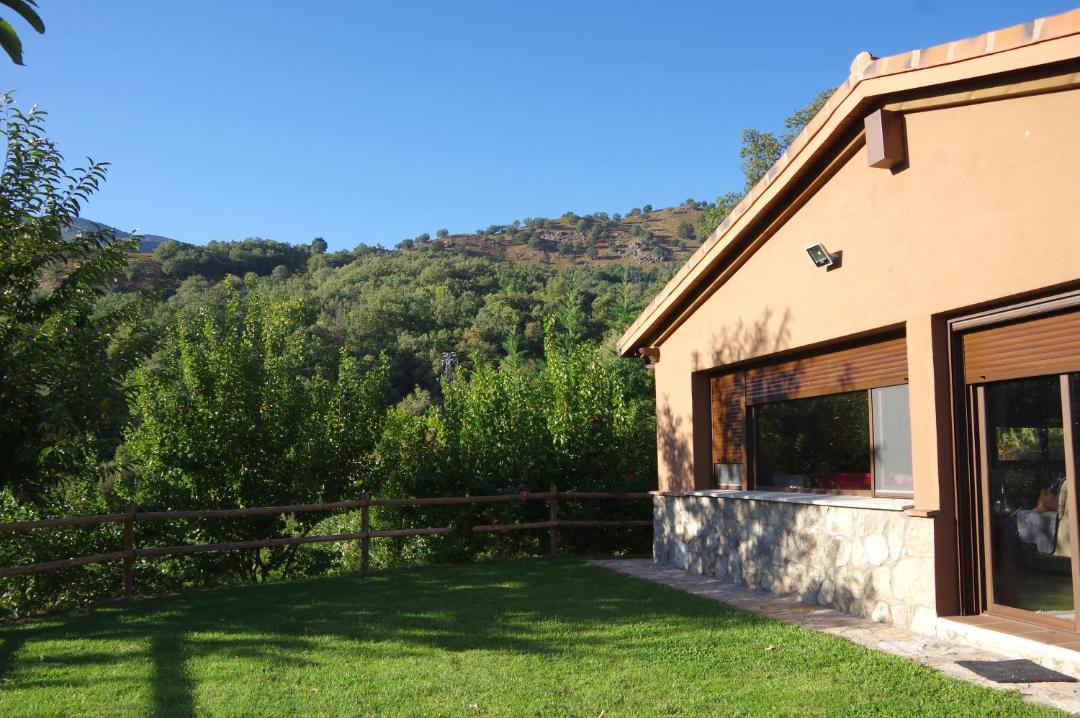 Photo of Buildings in Candeleda