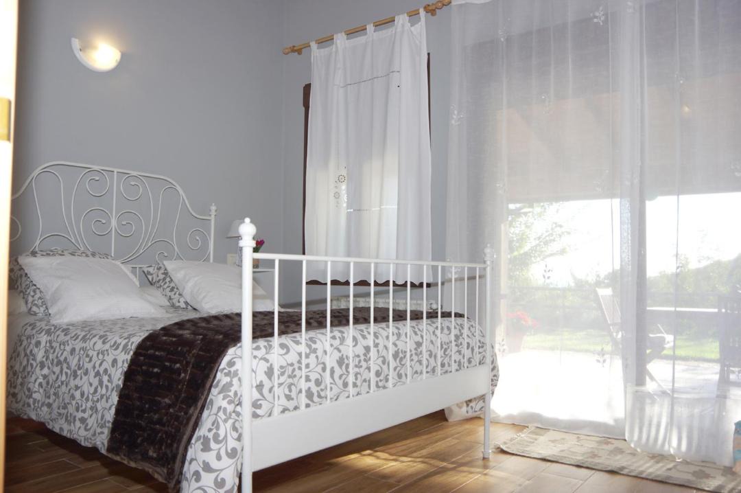 Photo of Bedroom in Candeleda