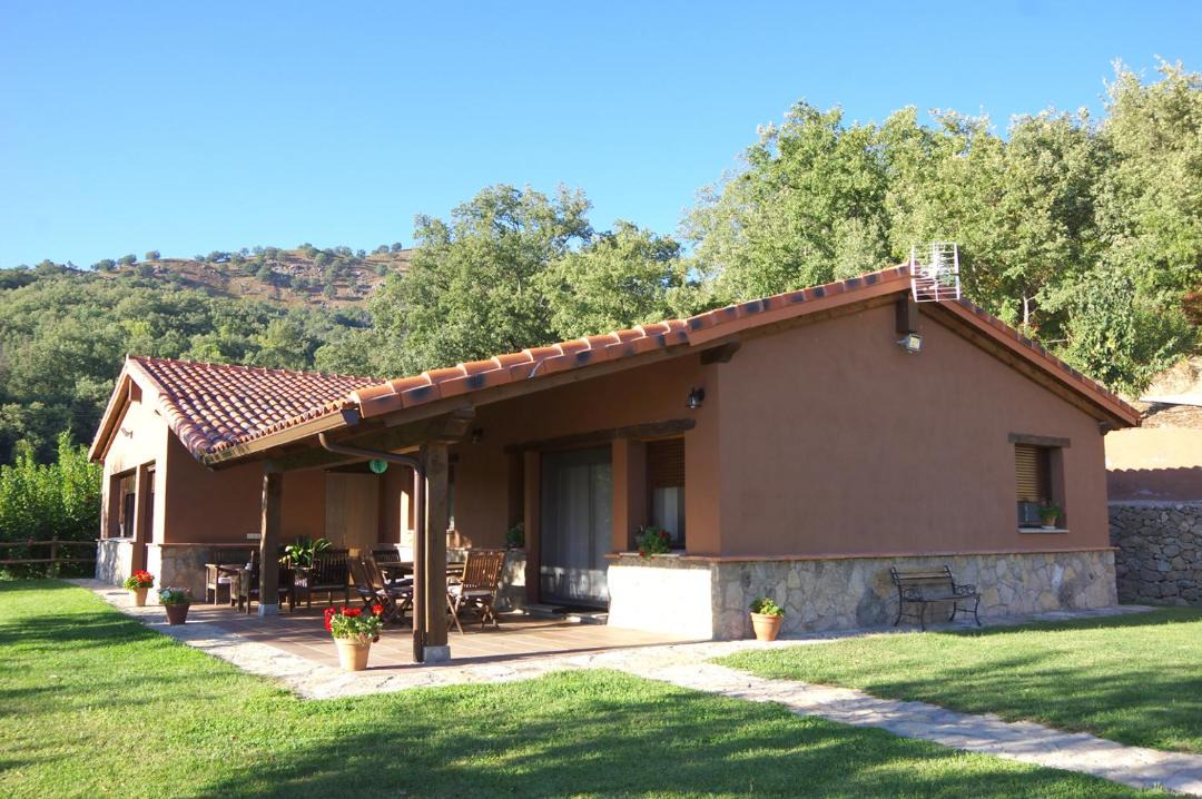 Photo of Buildings in Candeleda