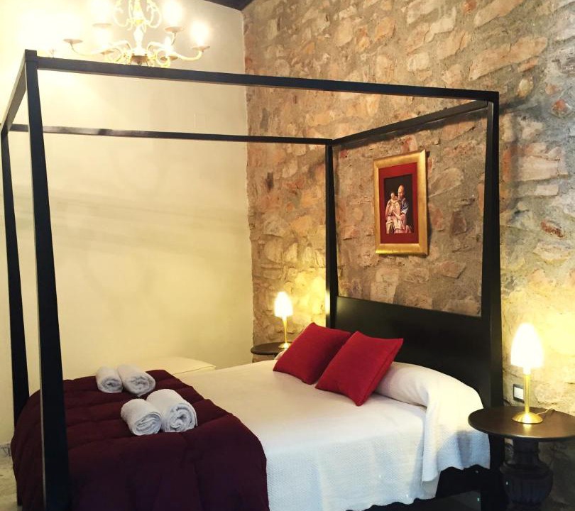 Photo of Bedroom in Caceres Old Town