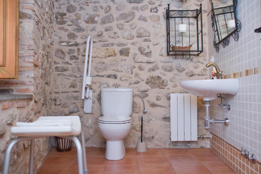 Photo of Bathroom in Armuna