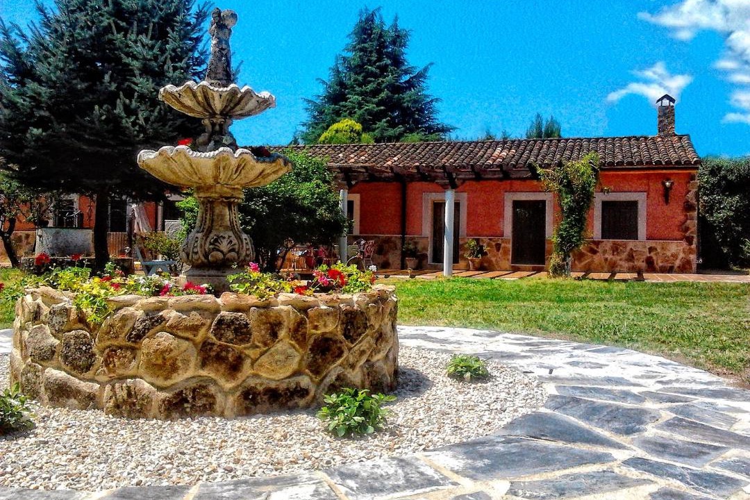 Photo of Buildings in Arenas de San Pedro