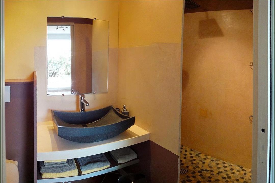 Photo of Bathroom in Saint-Andiol