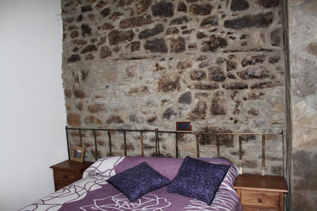 Photo of Bedroom in Espinosa de los Monteros