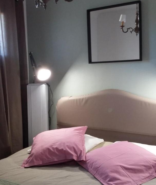 Photo of Bedroom in Suze-la-Rousse