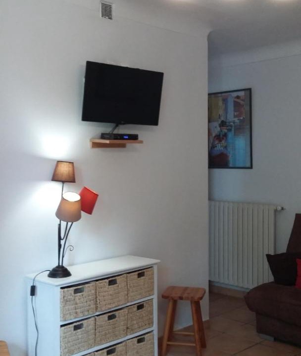 Photo of Livingroom in Suze-la-Rousse