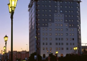Hotel Sevilla Center