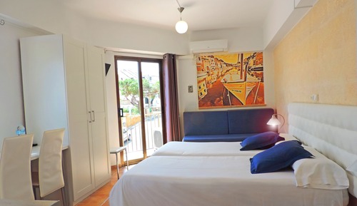 Studio, Kitchen (2 - 3 adults)