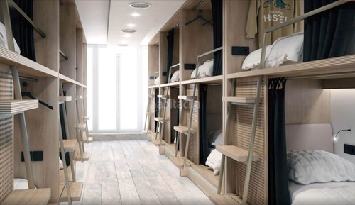 Yang, 1 bed in a 28 beds dormitory