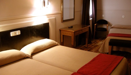 Triple Room