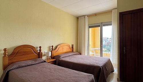 Comfort Triple Room