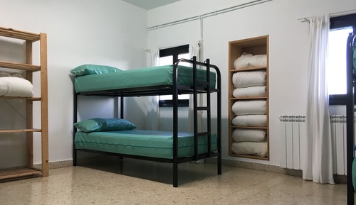 Habitación familiar, baño compartido (8 pax.)