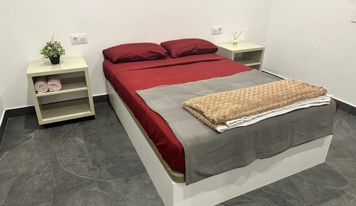 Basic Room, City View