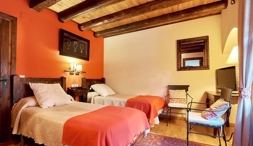 Traditional Twin Room, Balcony (Exterior)