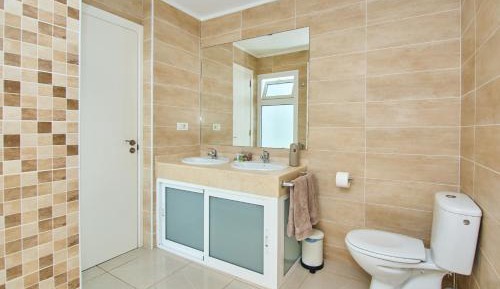 Deluxe Three-Bedroom Villa with Plunge Pool 