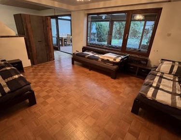 Basic Triple Room with Shared Bathroom