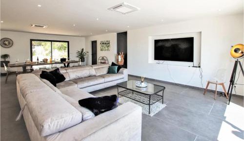 Four-Bedroom Vacation Home