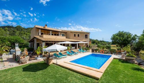 Villa with Garden View