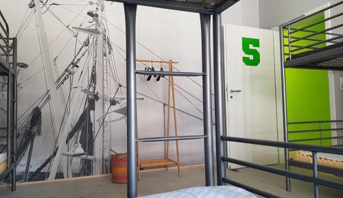 Bed in 10-Bed Mixed Dormitory Room