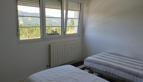 Single Bed in Mixed Dormitory Room