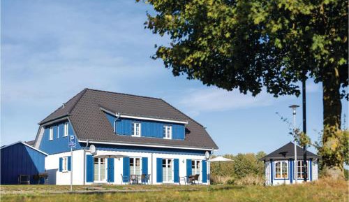 Three-Bedroom Vacation Home 
