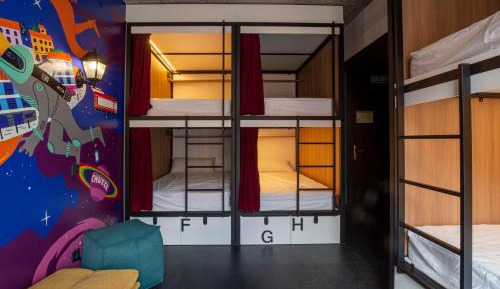 Single Bed in 6-Bed Premium Dormitory Room