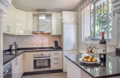 Sitio de Calahonda Apartment | Casa Carmela by the sea