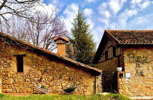 Cuacos de Yuste Cottage | Rural house * Paraje de Yuste. Ideal for families and groups, pets allowed