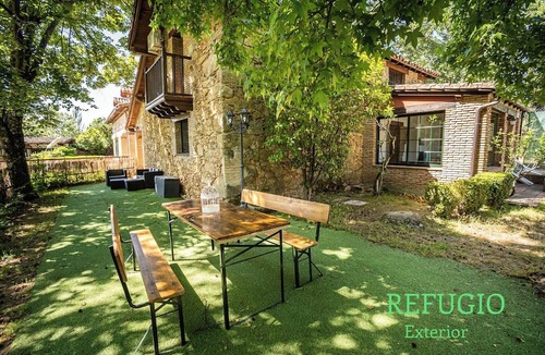 Cuacos de Yuste Cottage | Rural house * Paraje de Yuste. Ideal for families and groups, pets allowed
