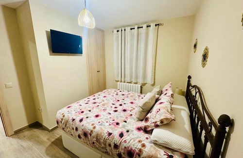 Tabanera del Monte Apartment | Apartment 'Casa Rural El Paloteo' with Mountain View, Private Terrace and Wi-Fi