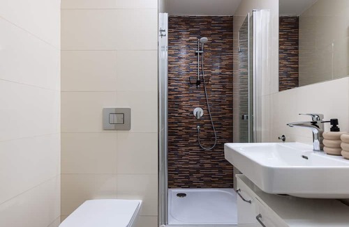Petrska ctvrt Apartment | Blue Vibe studio - Florenc - Sleeps 3