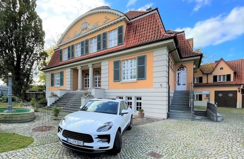 Kernstadt Lehrte Villa | Luxus Stadtvilla EMG Hannover Braunschweig Wolfsburg Familien Gruppen 20P