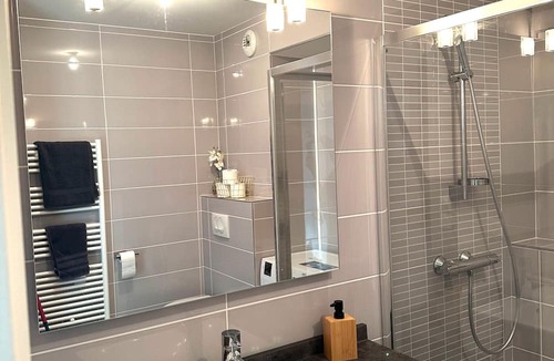 Ferney-Voltaire Apartment | Apartment 'Moderne Genève - Ferney' with Wi-Fi