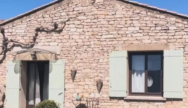 A country house in the heart of the Luberon, an ode to nature,